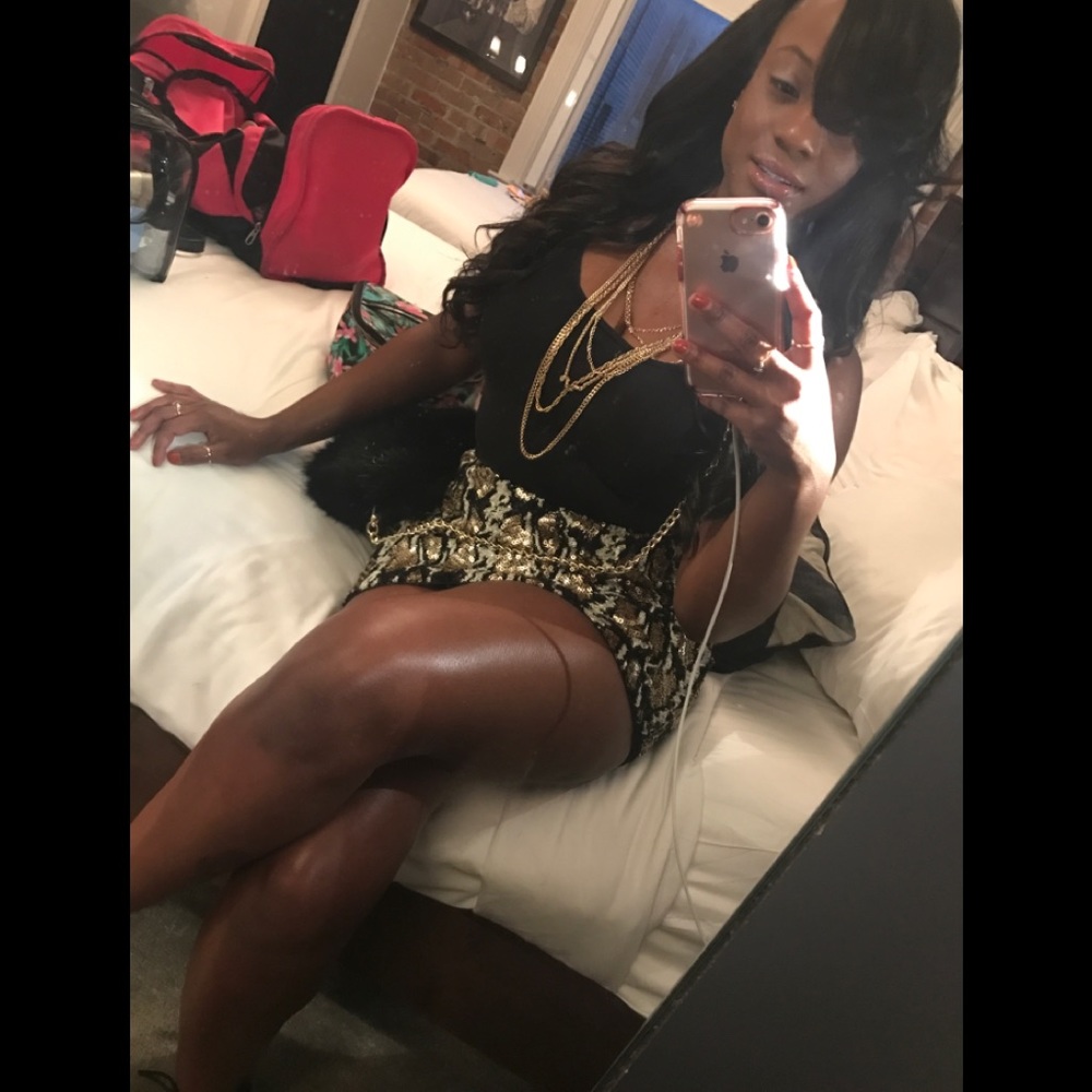 Guess sequin mini skirt